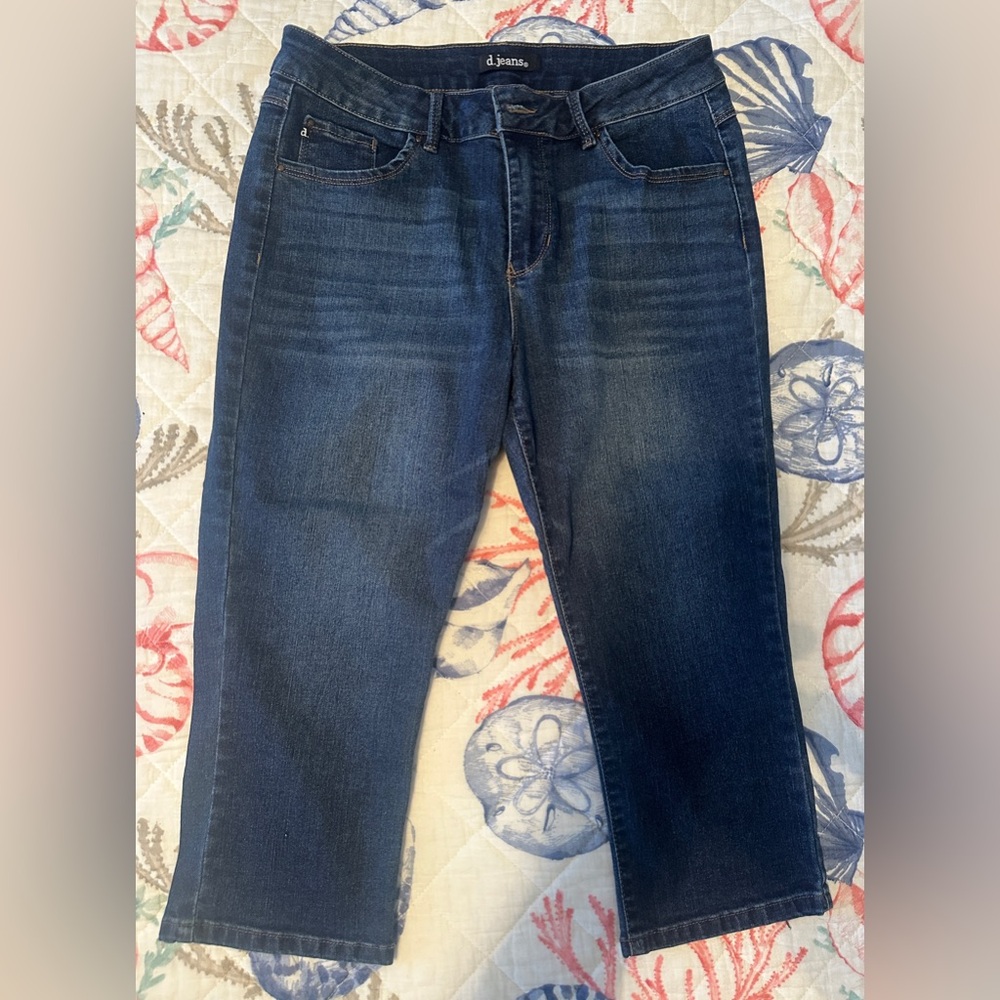 Women’s size 10P d.jeans denim Capri pants. Like new